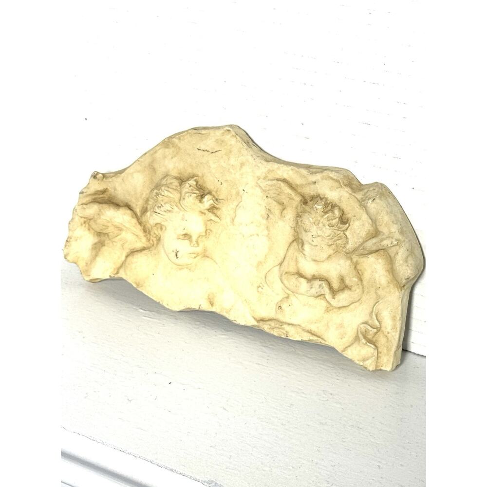 VINTAGE HEN-FEATHERS ANGELS CHERUB FLOWERS WALL HANG PLAQUE